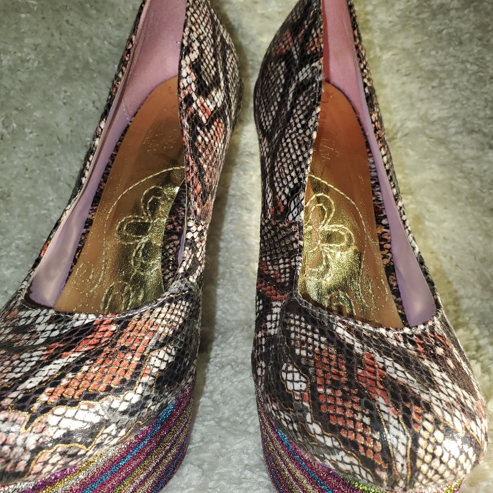 Mona Mia Collezion Leopard Stiletto heels sz 7 1/2 - Picture 4 of 13
